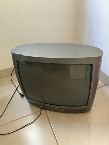 TV DE TUBO COM CONVERSOR