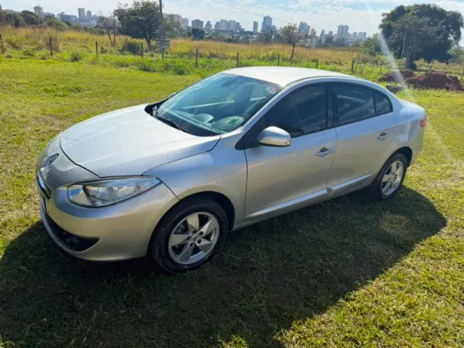 Renault Fluence Sed. Dynamique 2.0 16V Flex Mec. 2013