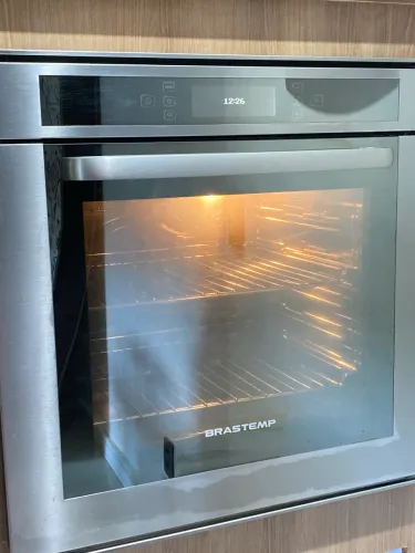 Forno de embutir elétrico Brastemp modelo BO260AR 220v