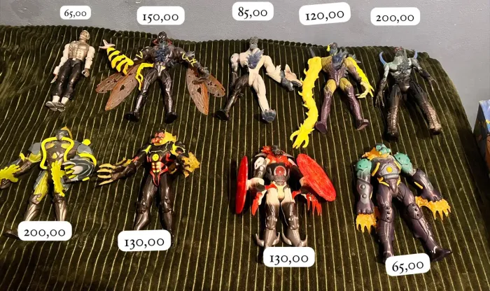 Lote de Max Steel e Vilões Extroier, Toxon