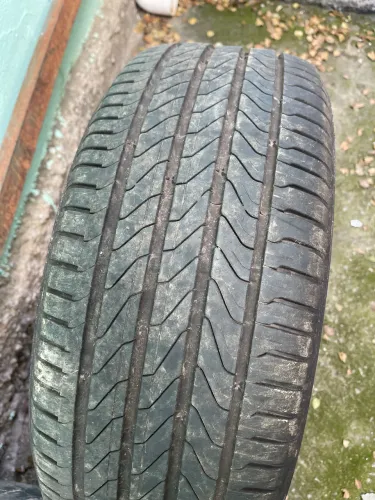 Pneu Continental aro 17 215/55
