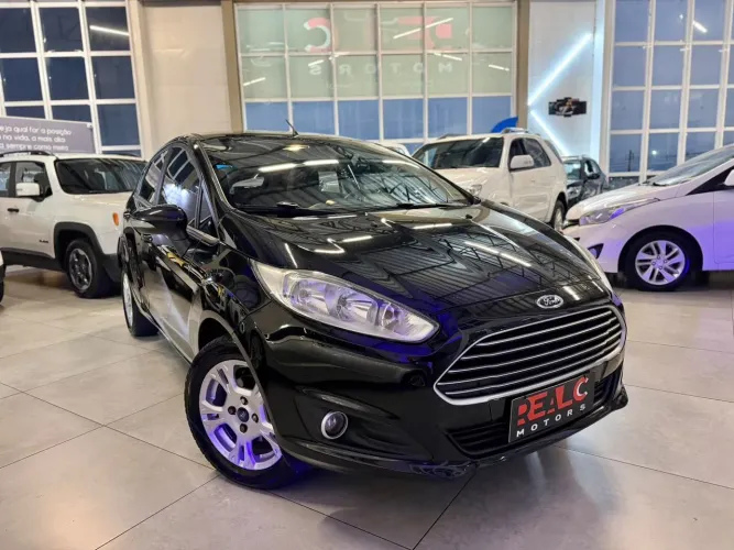 Ford Fiesta SE 1.6 8V Flex 5P 2014