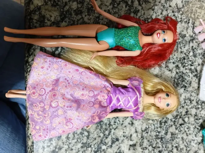 Rapunzel e ariel Disney boneca