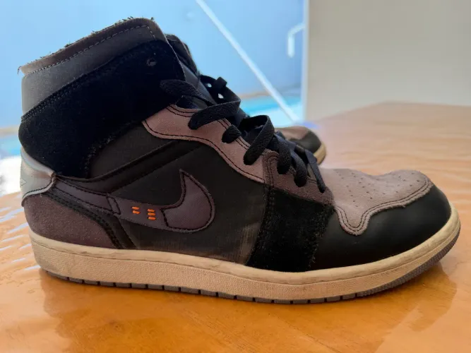 Air Jordan 1 Mid SE Craft