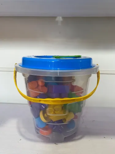 Brinquedo Balde de montar infantil
