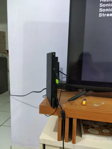 PS2 completo funcionando tudo perfeitamente vai com dois controle memory card pen drive