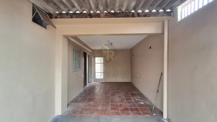 Casa para venda e locação com 160,60m² de área construída e 03 quartos no bairro Vila Recr