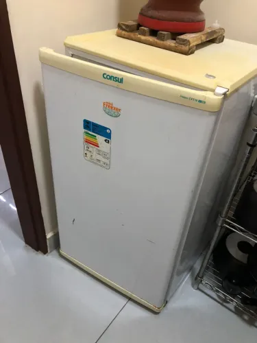 Mini Freezer Consul CVT10 Compacto (A-18°C) - Usado, com marcas de uso