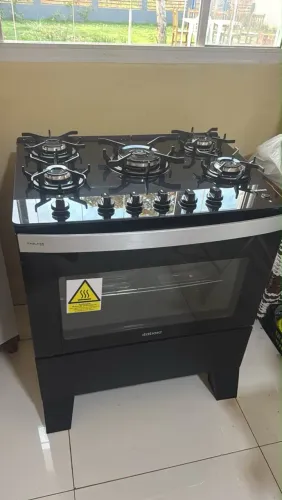 Fogão Itatiaia Itaglass Plus 5 Bocas com Mesa de Vidro Temperado (cor preta)