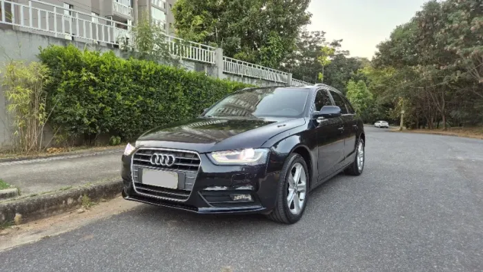 Audi A4 2.0 Avant TFSI 183/180cv Multitroni 2013