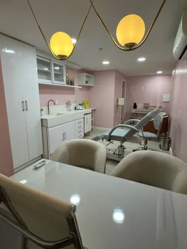 Passo CONSULTÓRIO DE ESTÉTICA PRONTO EM CARAÍ - BAIXO CUSTO | PRÉDIO UNIC ICARAÍ 