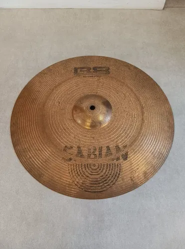 ## Prato de bateria Sabian B8 Thin Crash 16, sem detalhes, ótimo custo benefício!!