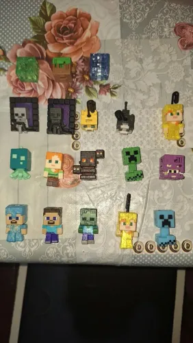 Coleção 18 Miniaturas Kinder Joy Minecraft Edição Alemanha Art 5732