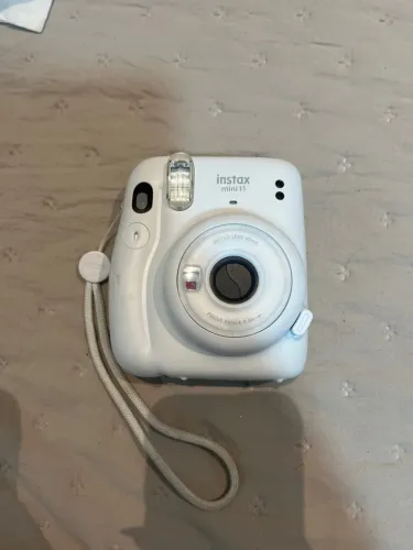 Câmera Fotográfica Instax mini 11 pouco uso