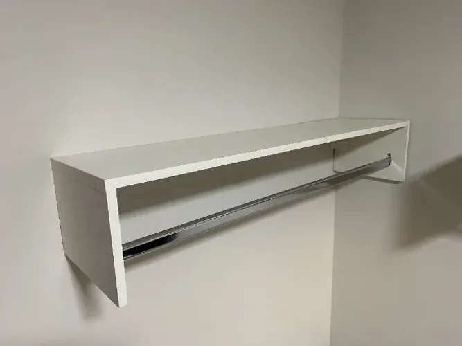 Arara Cabideiro em MDF Branco 1m - Perfeito para Expor Roupas