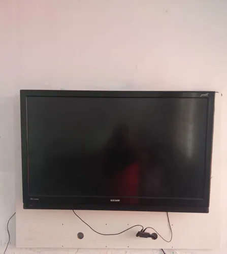 Vendo tv 42 semp,Rach,e My Stick TV 4K.