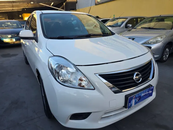 Nissan Versa SV 1.6 16V Flex Fuel 4P Mec. 2014