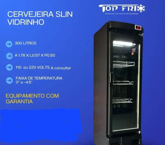 Vendo uma expositora em.bom. estado