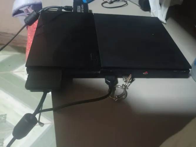 Vendo Playstation 2 por R$ 360
