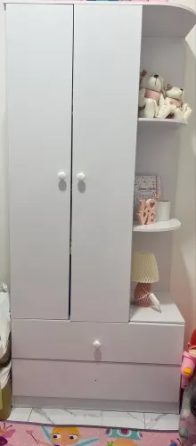 GUARDA ROUPA EM BOM ESTADO