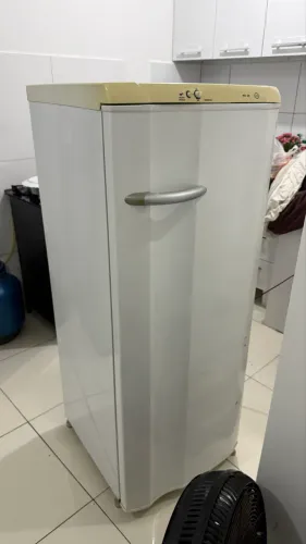 VENDO GELADEIRA 