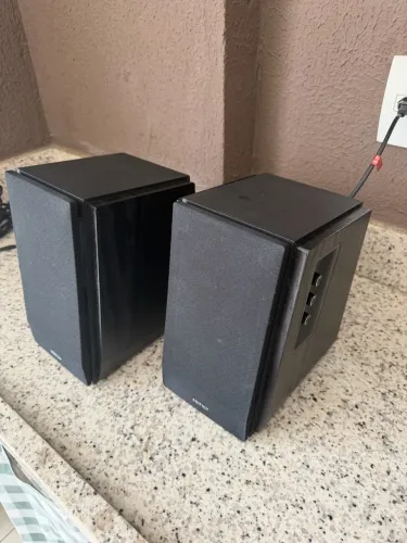 Edifier R1700BT
