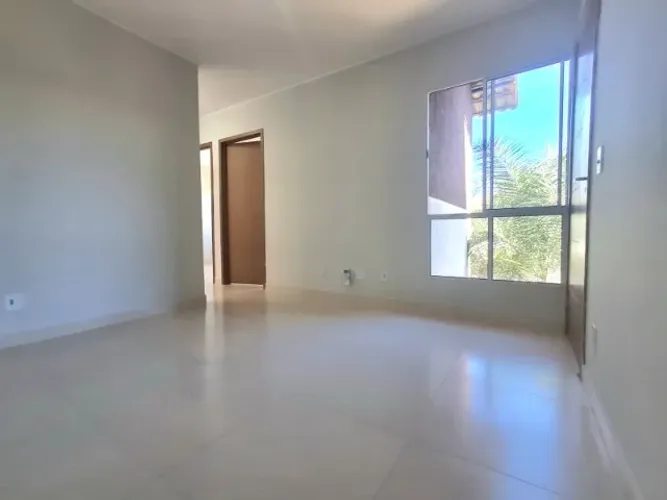 APTO 2Q REFORMADO COM GARAGEM + LAZER | ENTRAR E MORAR