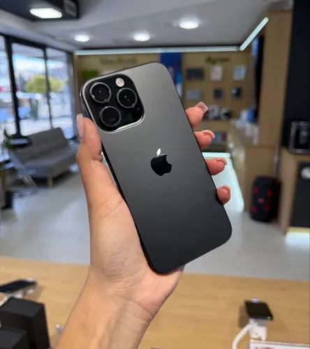 iPhone 16 pro Max preto 256 GB Garantia Apple até setembro  