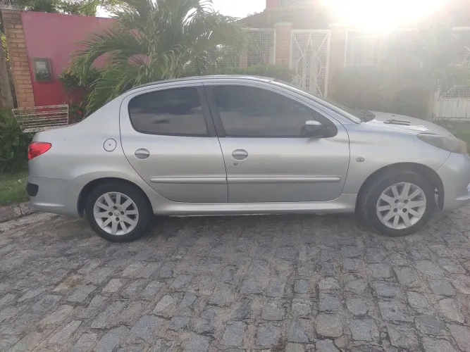 Peugeot 207 Sedan Passion XS 1.6 Flex 16V 4P 2010