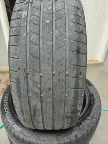 Pneus Bridgestone Alenza 235/45 R19 Seminovos - Jogo Completooo