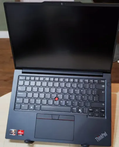 Notebook Lenovo E14 Gen 6 Ryzen 5 7535u - NOVINHO Mem 16GB SSD 512GB
