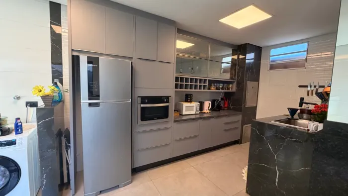 Casa Mobiliada Premium | 3 Quartos (1 Suíte) | Energia Solar | Área Gourmet | Maringá