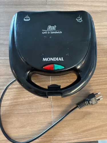 Sanduicheira Grill Antiaderente Mondial Fast Grill S-12 750W 127V 
