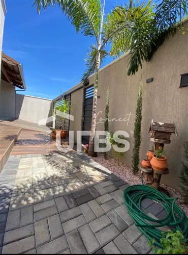 CASA 3 QUARTOS EM INHUMAS
