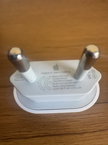 Plug de tomada (Iphone)