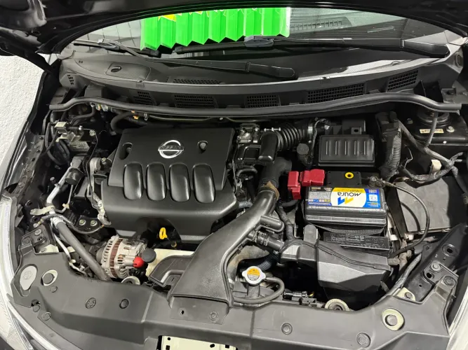 Nissan Tiida Sedan 1.8 16V Flex Fuel 4P 2012