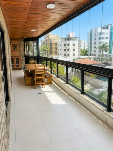 APARTAMENTO A VENDA EM CABO FRIO.