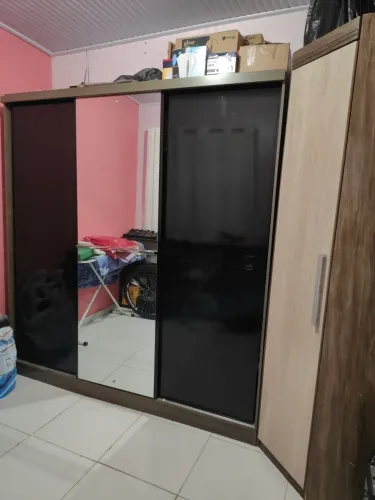 Guarda-roupa