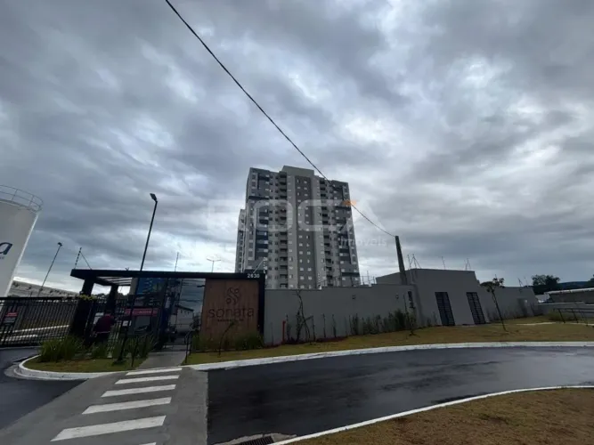 Locação de Apartamentos / Padrão na cidade de São Carlos