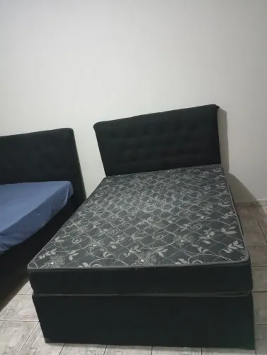 Cama base e cabeceira para vender rápido