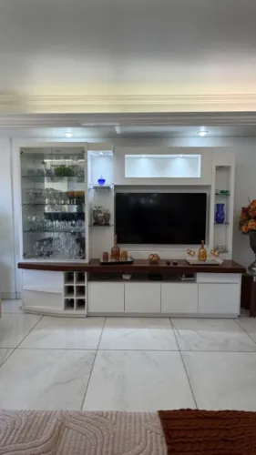 Rack com painel para TV + Bar com Adega/Cristaleira