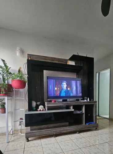 Estante usada em ótimo estado