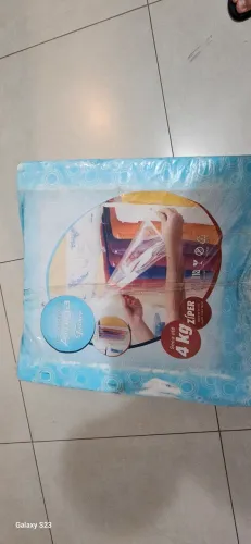 Secadora de roupas de parede nova