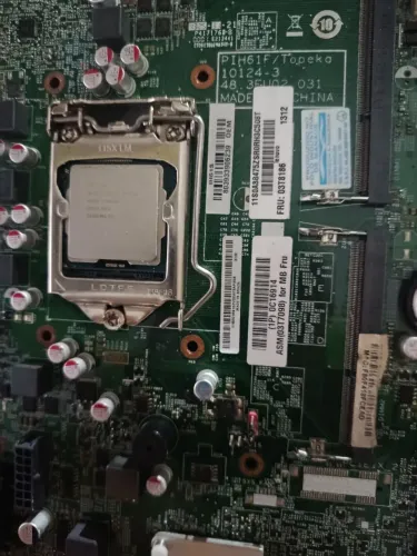 Placa-mãe Lenovo IH61S (Topeka) LGA 1155 - DDR3 - Usada<br>
