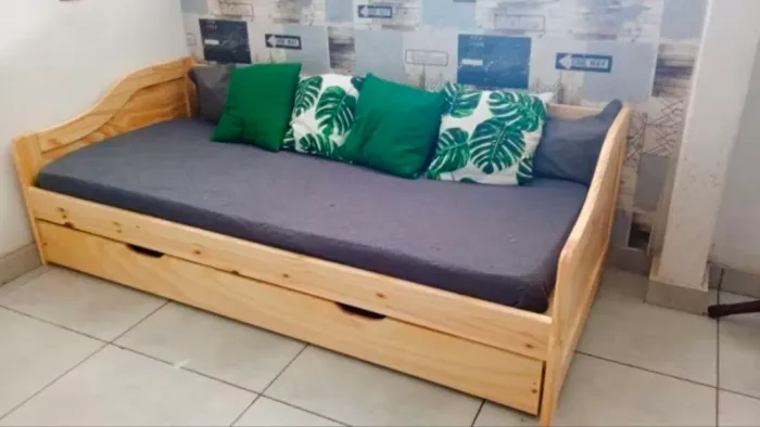 Bicama babá solteiro madeira maciça semi nova