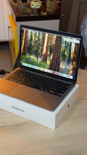 MacBook Air M1 2020 | 8GB Ram | Apple M1 | 256GB SSD - Bateria 95%! Com Garantia!