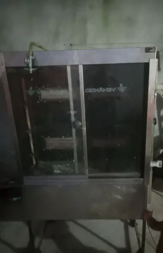 Máquina de assar frango a gás