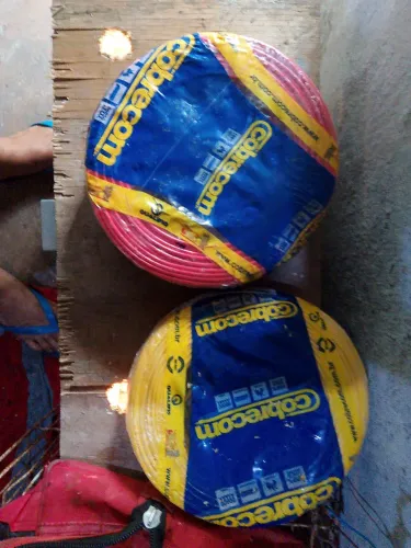 Vendo rolo de fio fechado cobrecom 100 metros