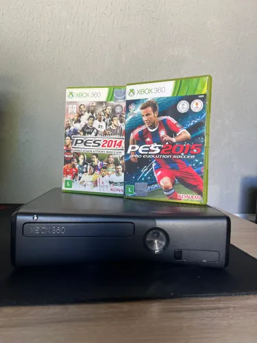 Xbox 360 Slim +2 Jogos + controle
