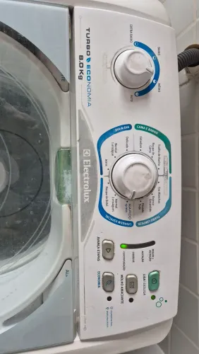 Máquina Eletrolux com defeito